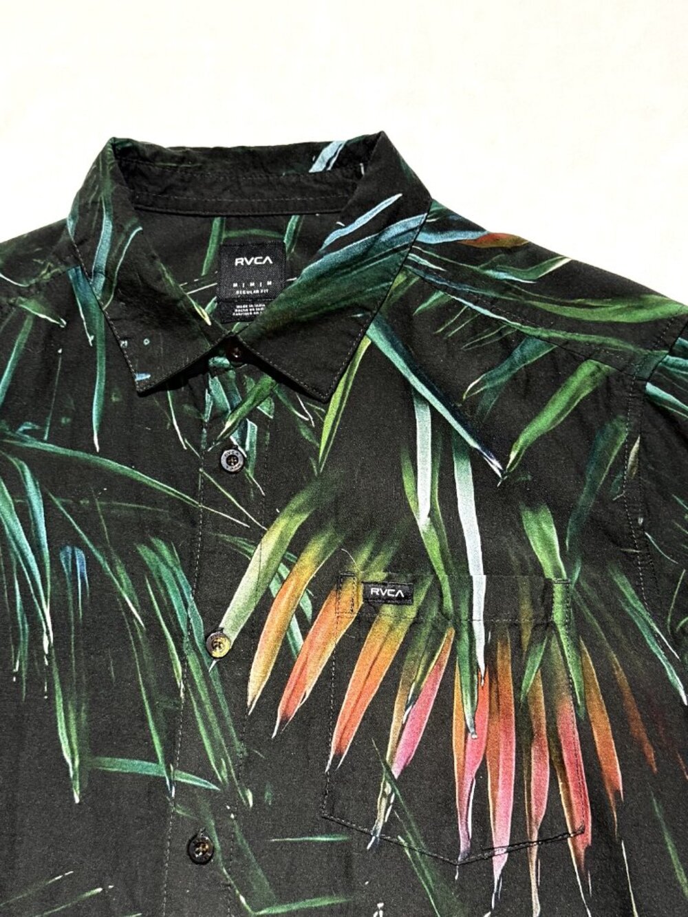RVCA "Hawaii Palms" Men's Short Sleeve Shirt Medium Multi Short Sleeve Button Up
